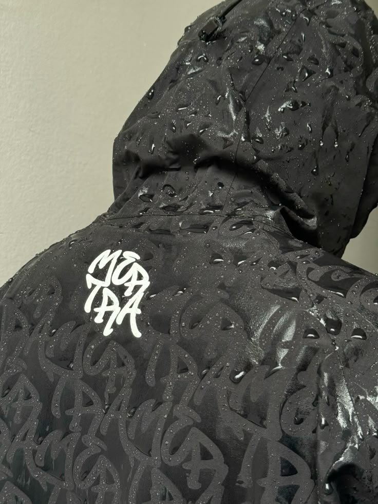 Mertra Monogram Shell Jacket Black - dconcept.eu